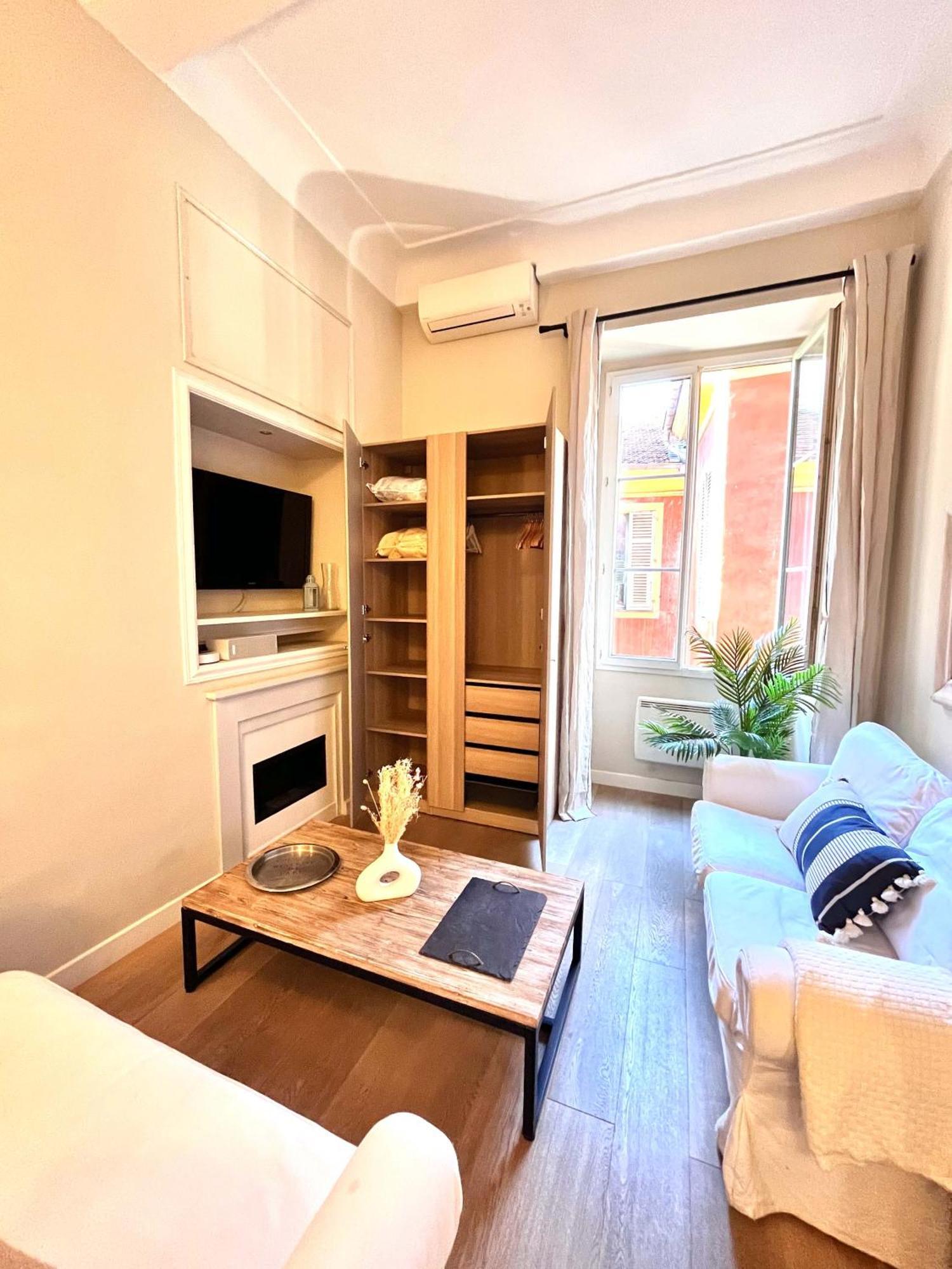 New!Chic Oasis Apt, Heart Of Nice, Family Friendly, Walking To The Beach! Exterior photo
